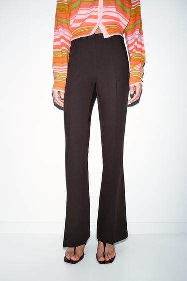 PANTALÓN FLARE COSTURAS LATERALES - Marrón de Zara