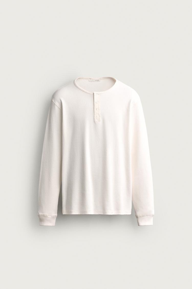 LONG SLEEVE HENLEY T-SHIRT