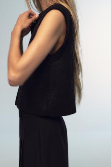 TOP CHALECO PUNTO LISO - Negro de Zara