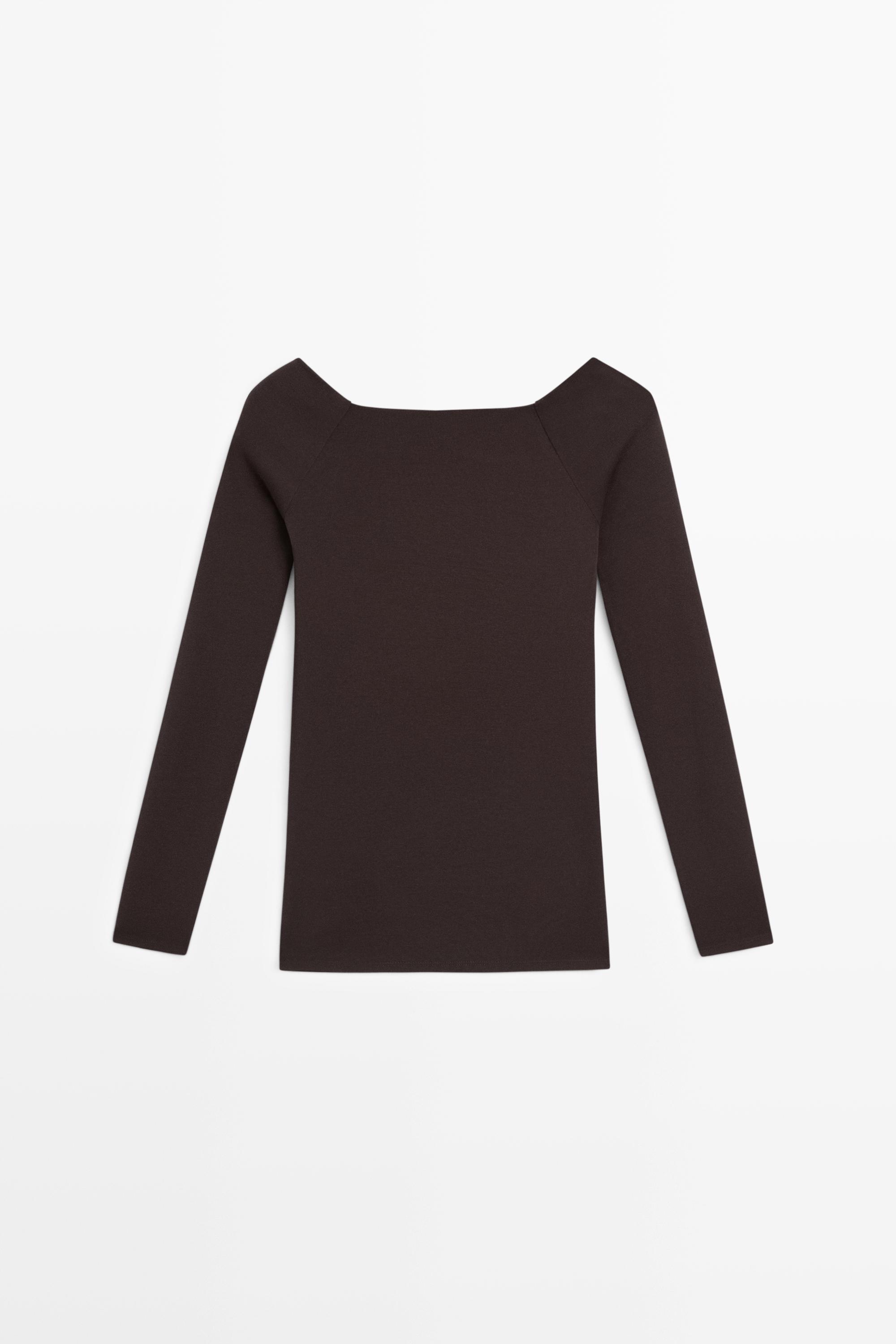 Stretch long sleeve top