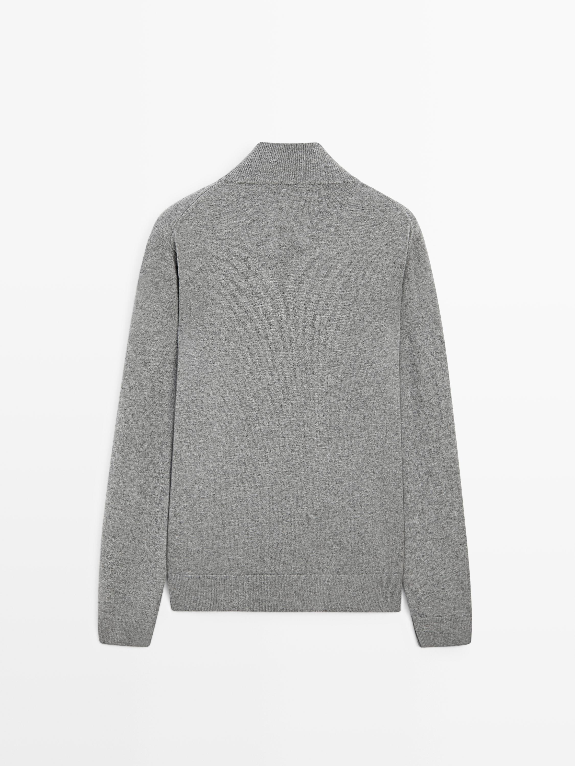 100% wool zip-up knit cardigan