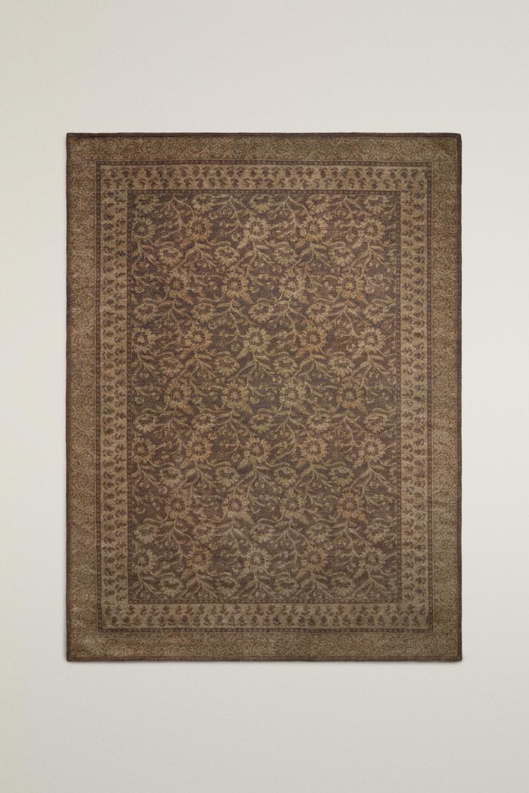 VINTAGE FLORAL AREA RUG — Brown