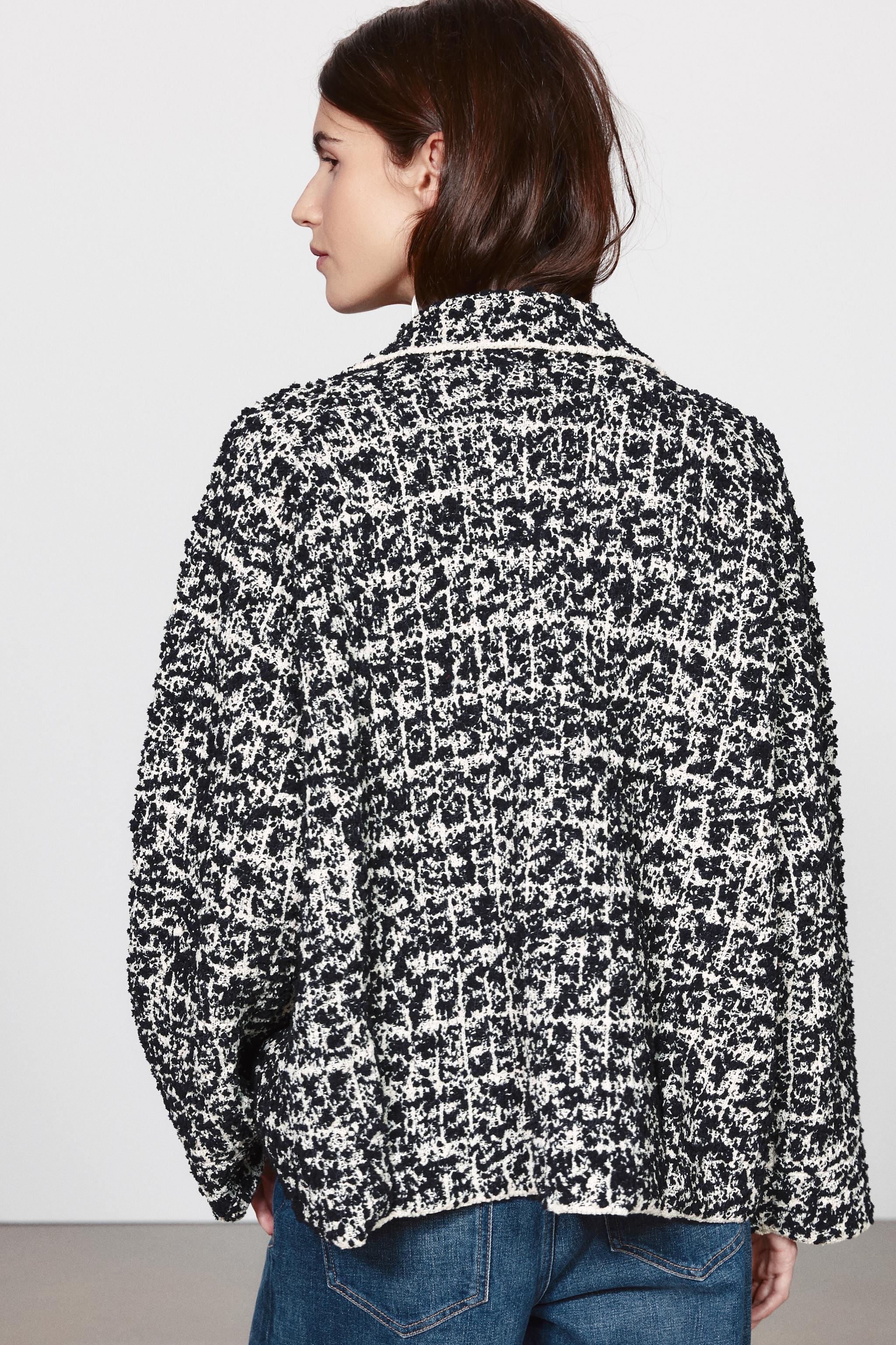 STRUCTURED CARDIGAN
