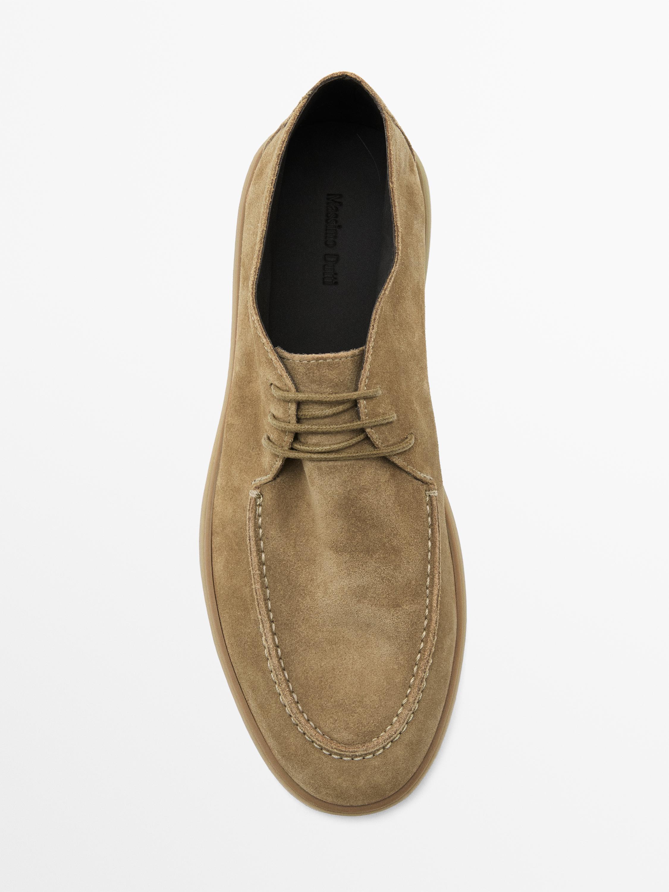 Chaussures montantes souples croûte de cuir