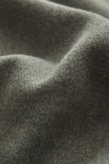 SOFT FRINGED BLANKET - Blue / Grey by Zara