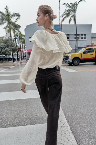 BLOUSE À VOLANTS AVEC DENTELLE - Écru de Zara - Image 3