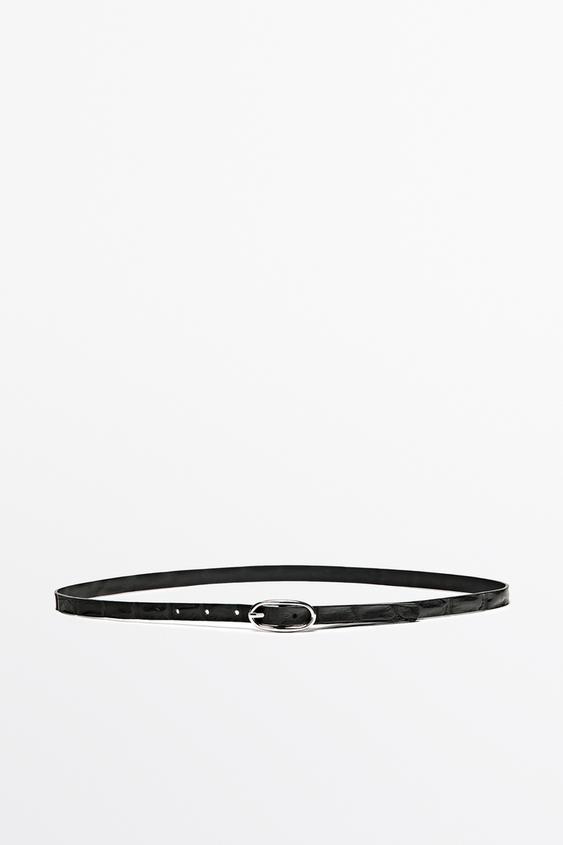 Cinturón hebilla ovalada piel textura - Negro de Zara - Imagen 0