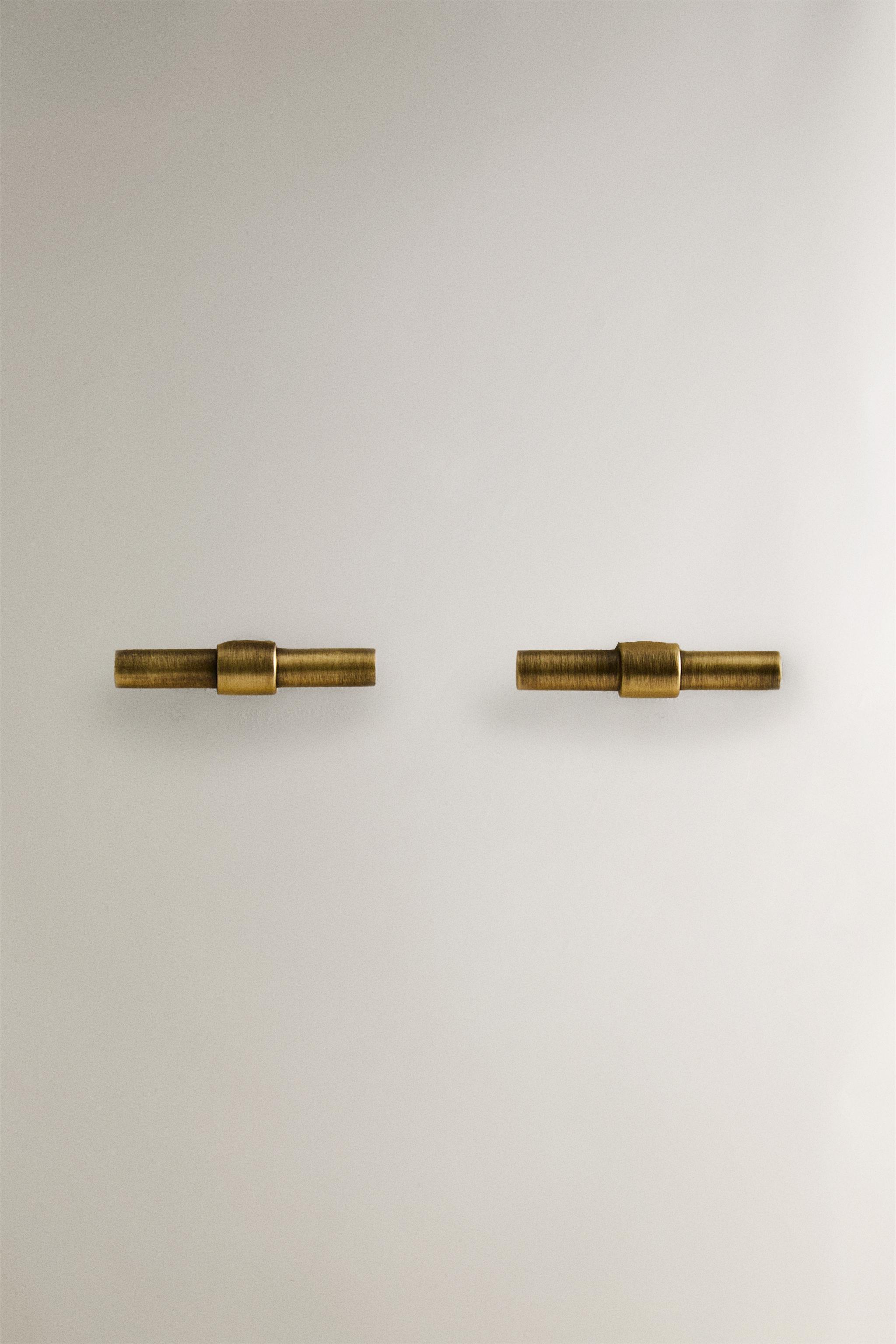 SET OF GOLD METALLIC KNOBS (SET OF 2) — Golden