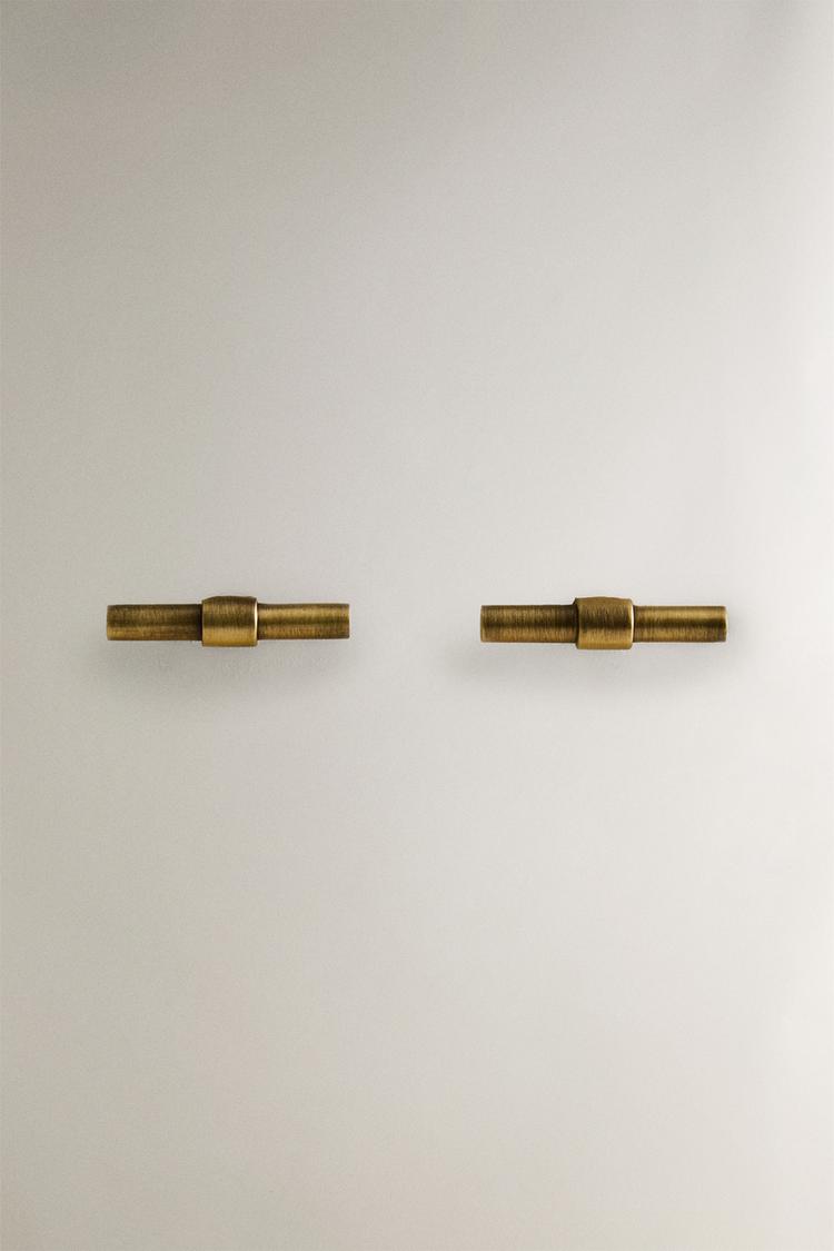 SET OF GOLD METALLIC KNOBS (SET OF 2) — Golden