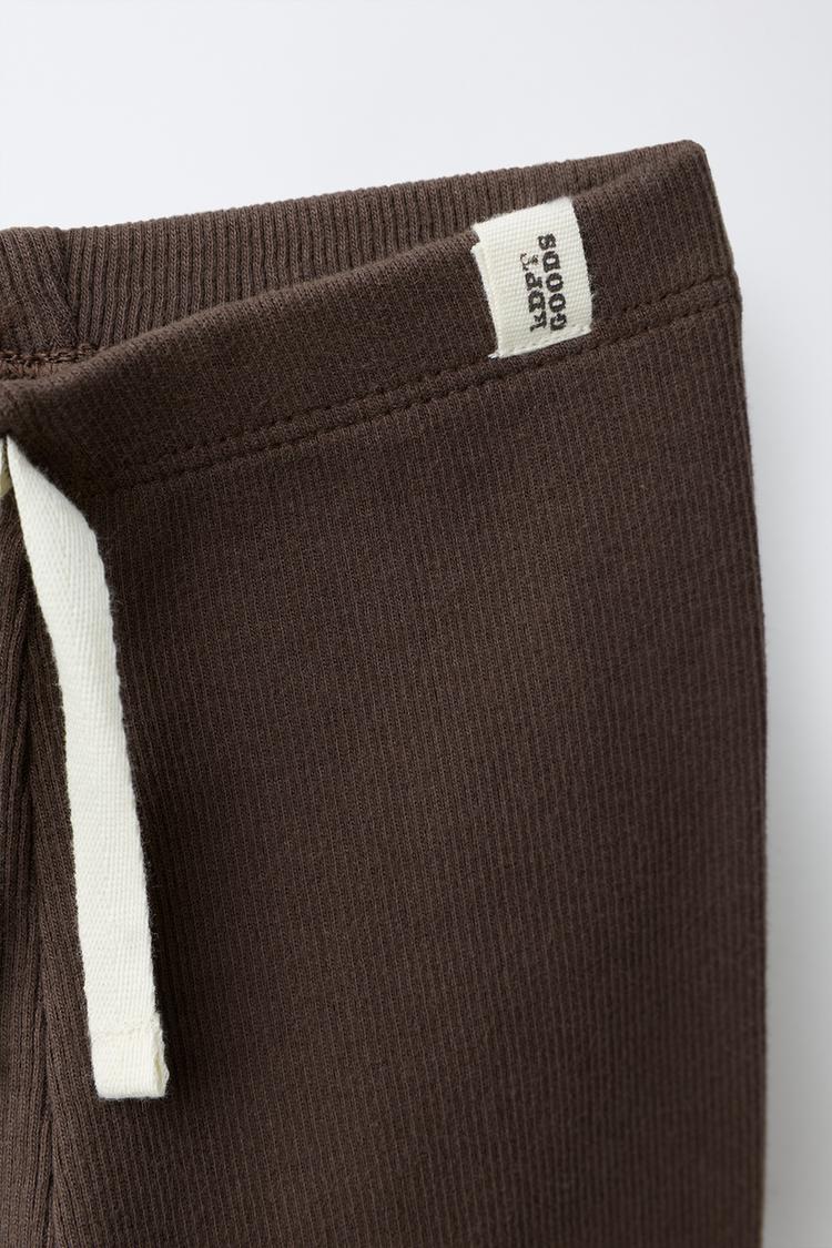 Leggings acanalados con etiqueta 3