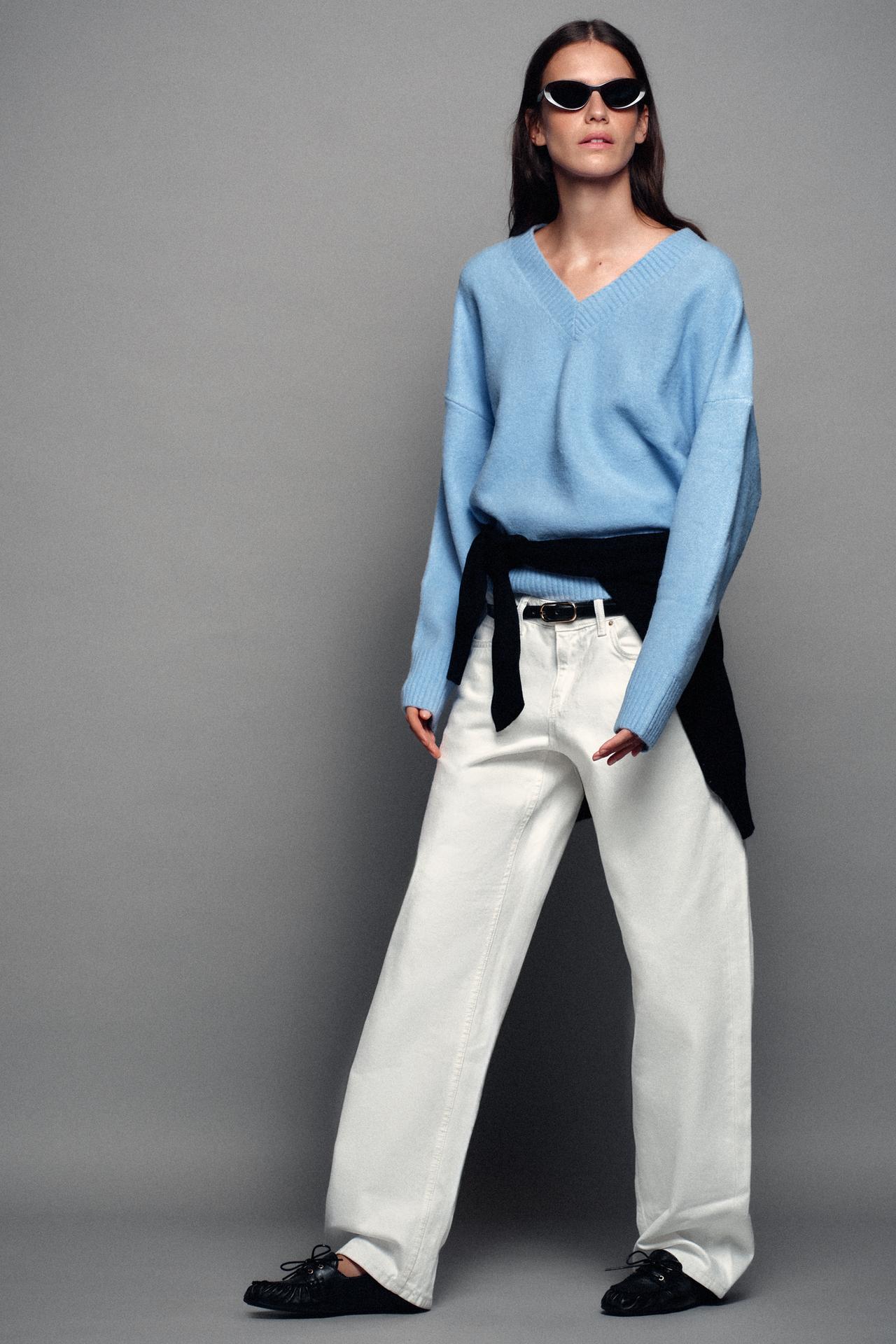 SOFT KNIT SWEATER — Pastel blue