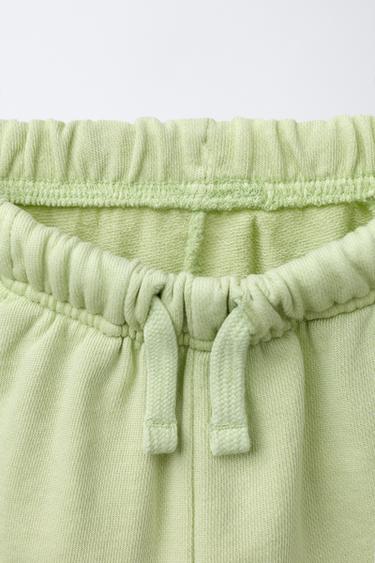 STRAIGHT FIT GARMENT-DYED PLUSH BERMUDA SHORTS WITH LABEL - Lime by Zara - Image 2