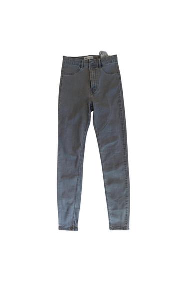 PANTALÓN TIRO ALTO ZARA.