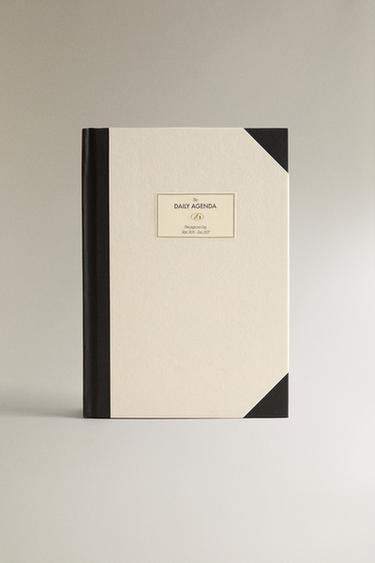 DAGAGENDA - Ecru van Zara