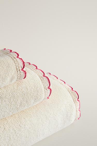 CONTRAST CROCHET BATH TOWEL — Red 2