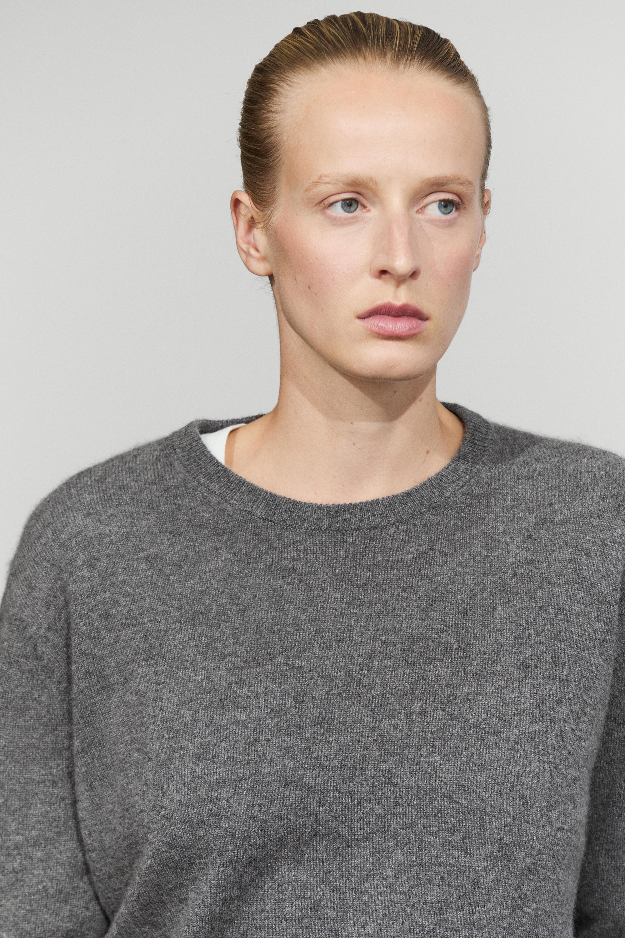 100% cashmere long sleeve sweater