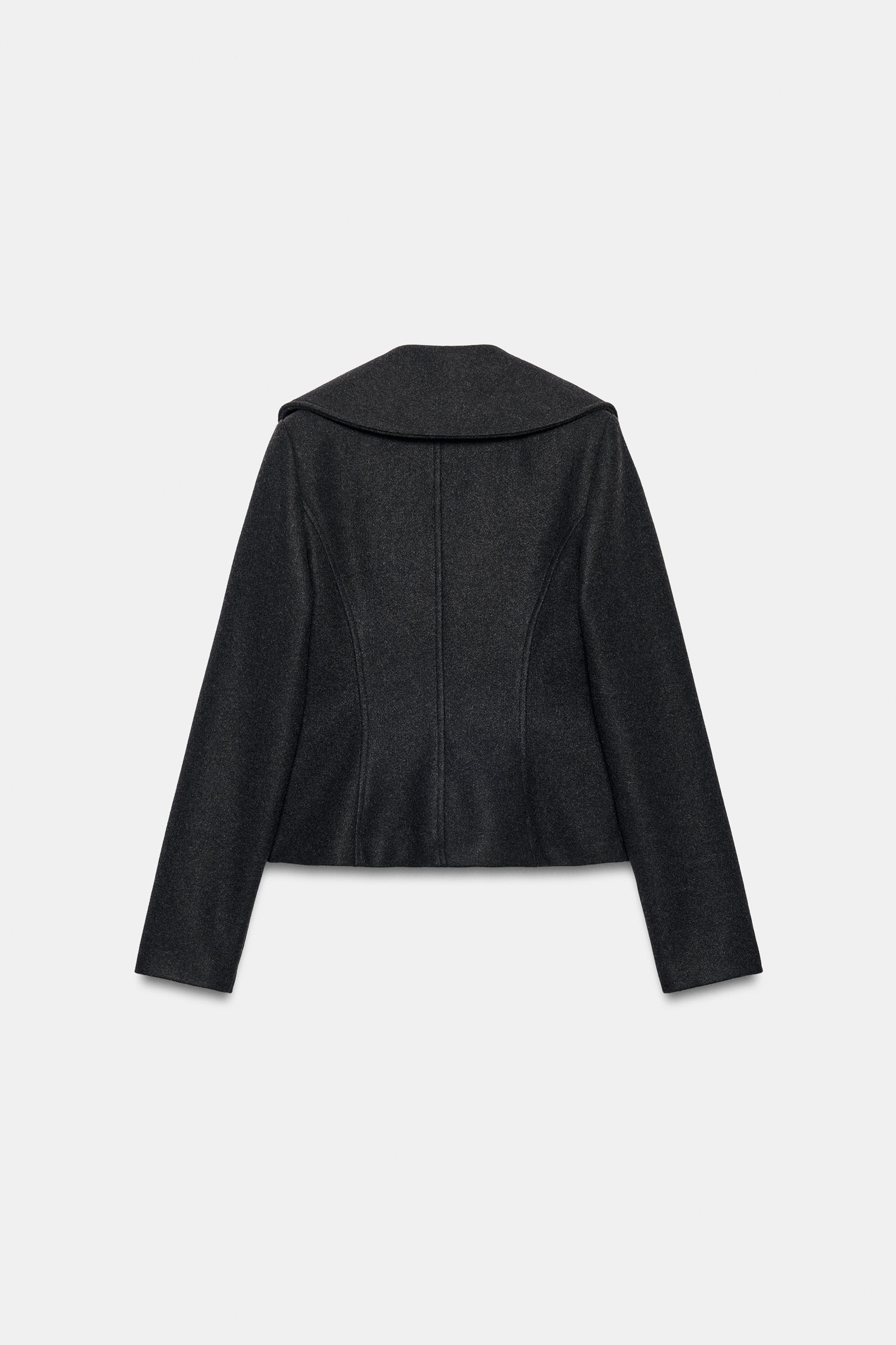 FITTED JACKET WITH MAXI LAPELS