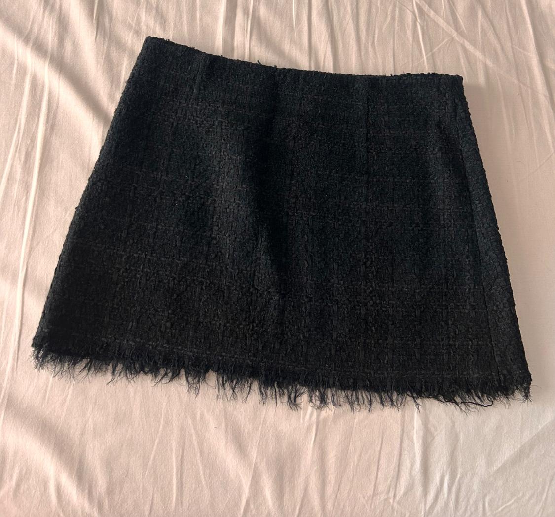 ZW COLLECTION SHORT TEXTURED SKIRT - Image 4