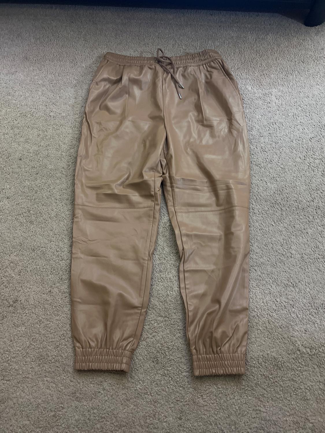 FAUX LEATHER JOGGING PANTS