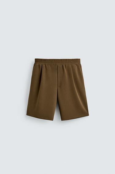 برمودا RELAXED FIT ناعمة بثنيات - بني by Zara