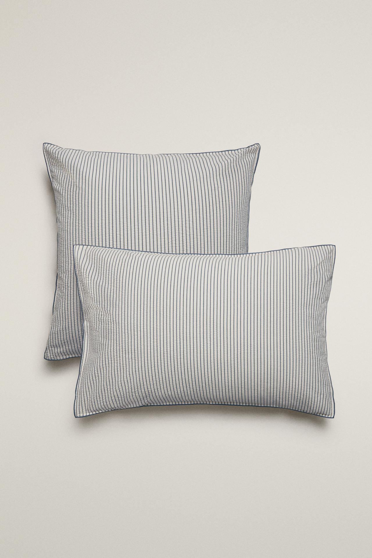 STRIPED SEERSUCKER PILLOWCASE WITH PIPING — Blue
