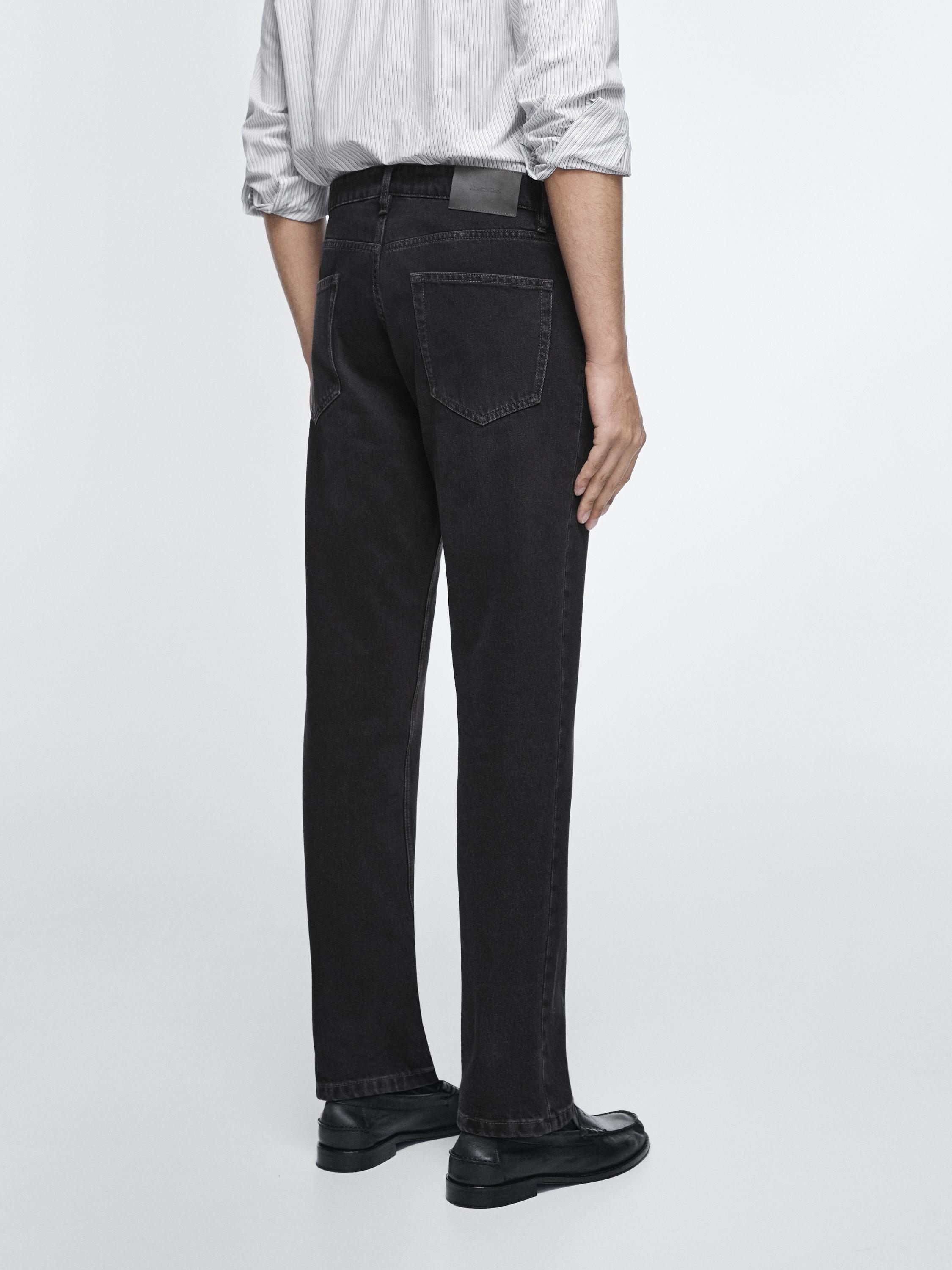 Tapered fit jeans