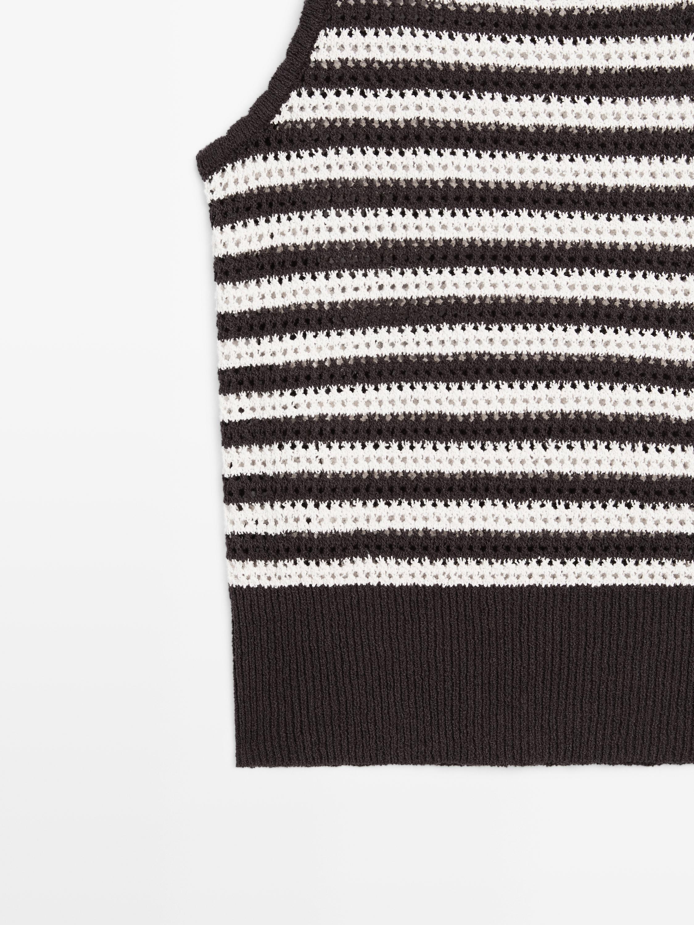 Top en crochet à rayures