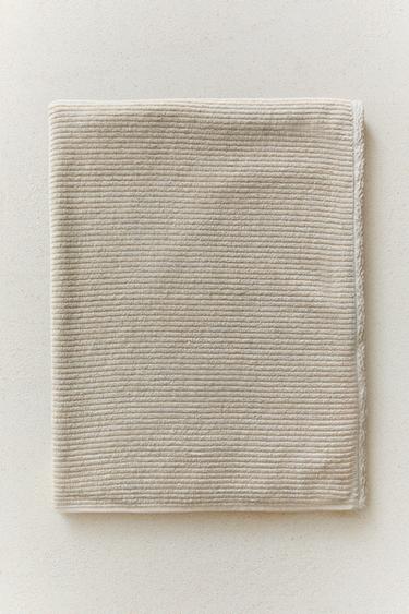Zara TEXTURED BATH TOWEL - Light beige