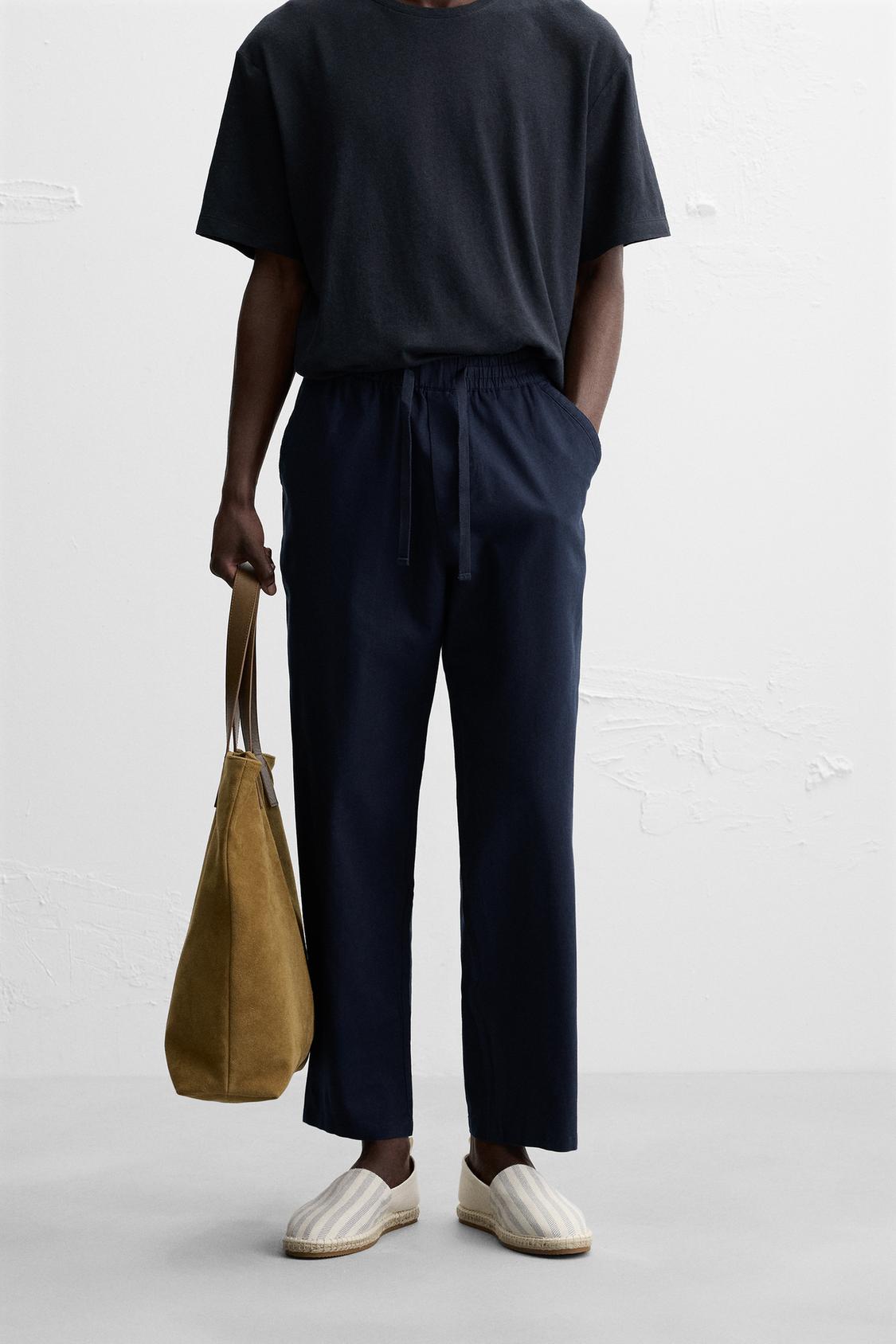RELAXED FIT JOGGING PANTS