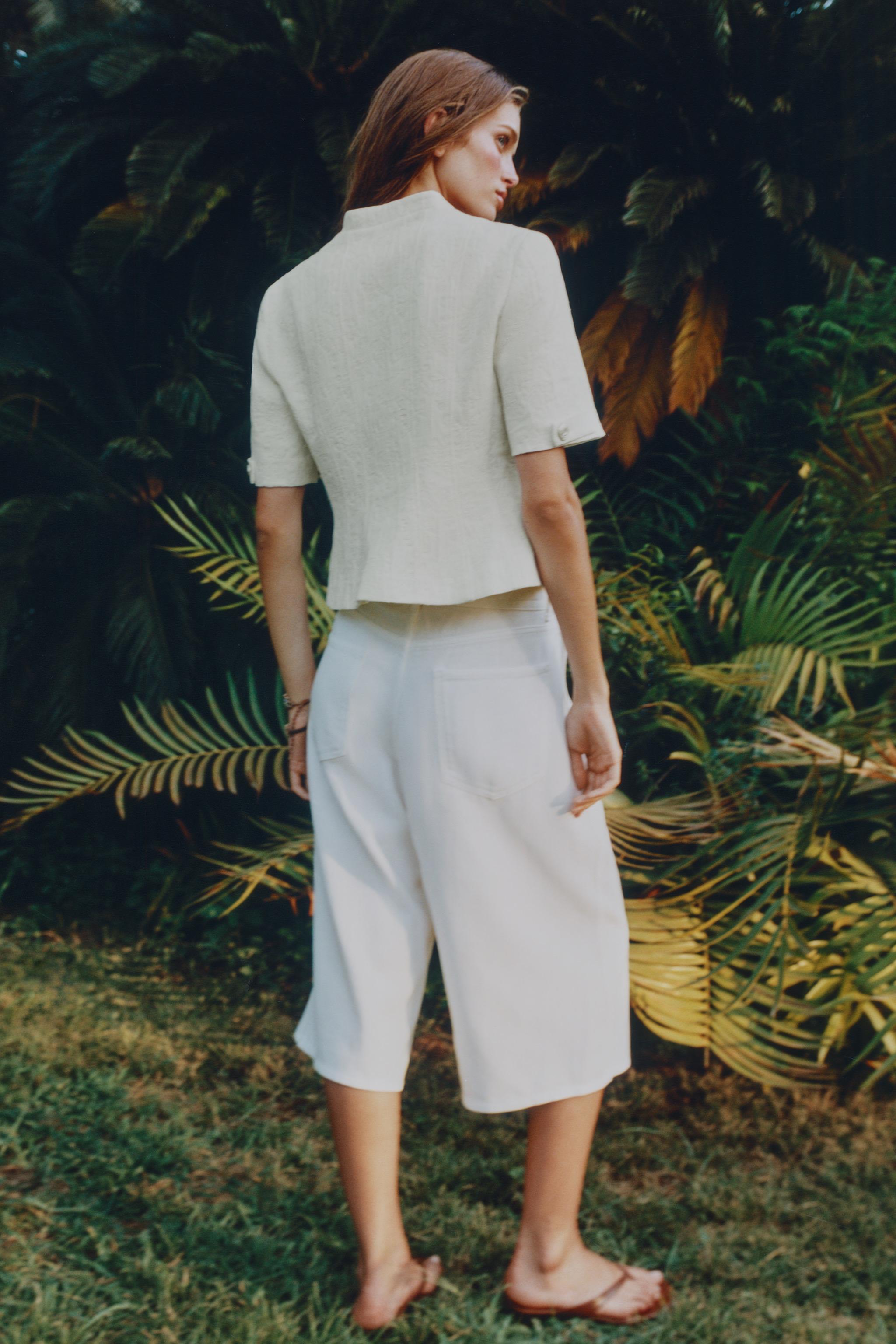 SHORT SLEEVE JACQUARD JACKET