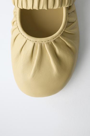 BALLERINES EN CUIR - Jaune de Zara - Image 5