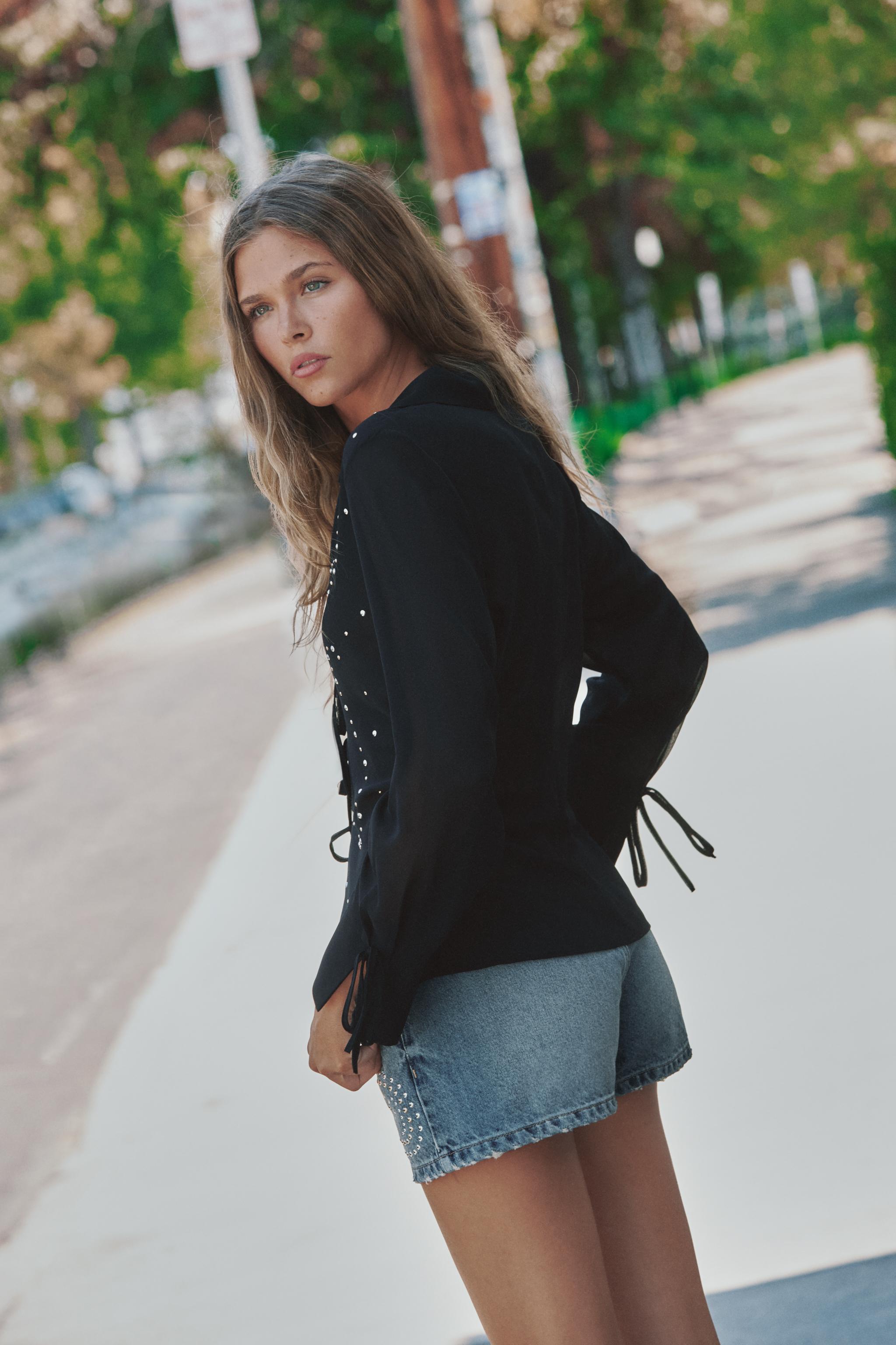 Женские рубашки Zara SEMI-SHEER STUDDED SHIRT — фото 4
