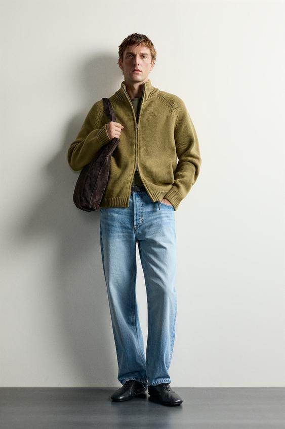 CHAQUETA PUNTO CREMALLERA - Khaki de Zara - Imagen 0