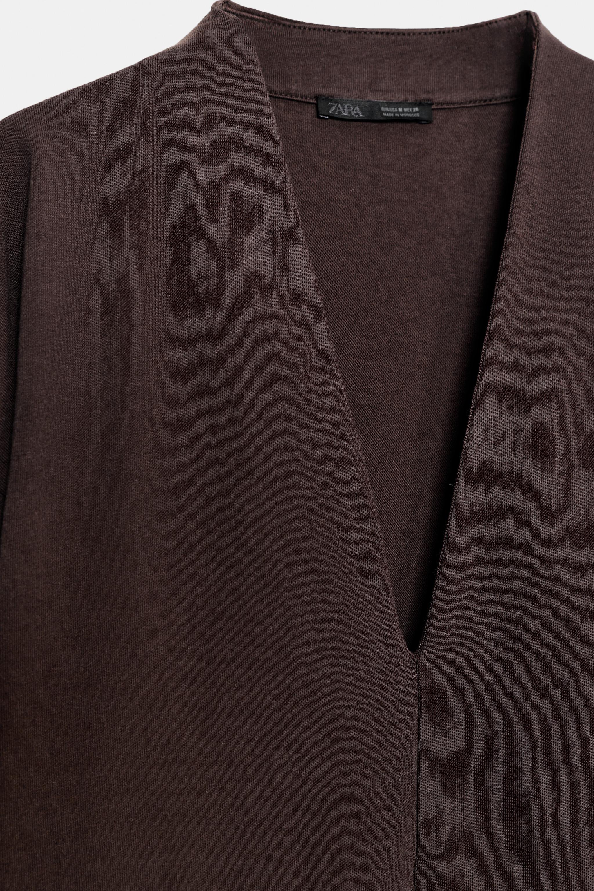 RUSTIC V-NECK T-SHIRT