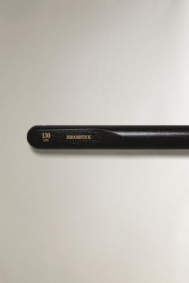 TÊTE BOIS BALAI BROSSE - Noir de Zara - Image 1