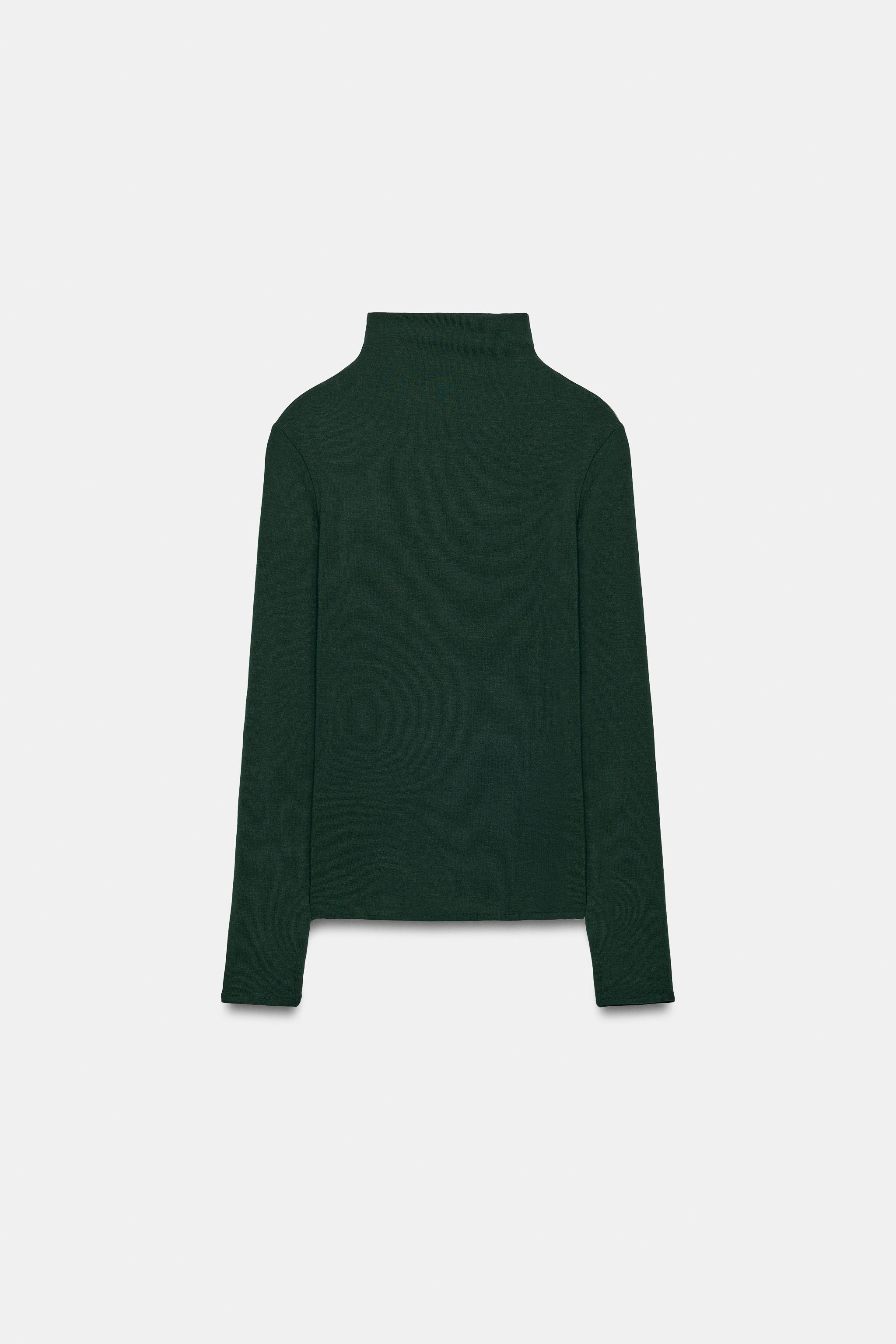 MOCK NECK T-SHIRT