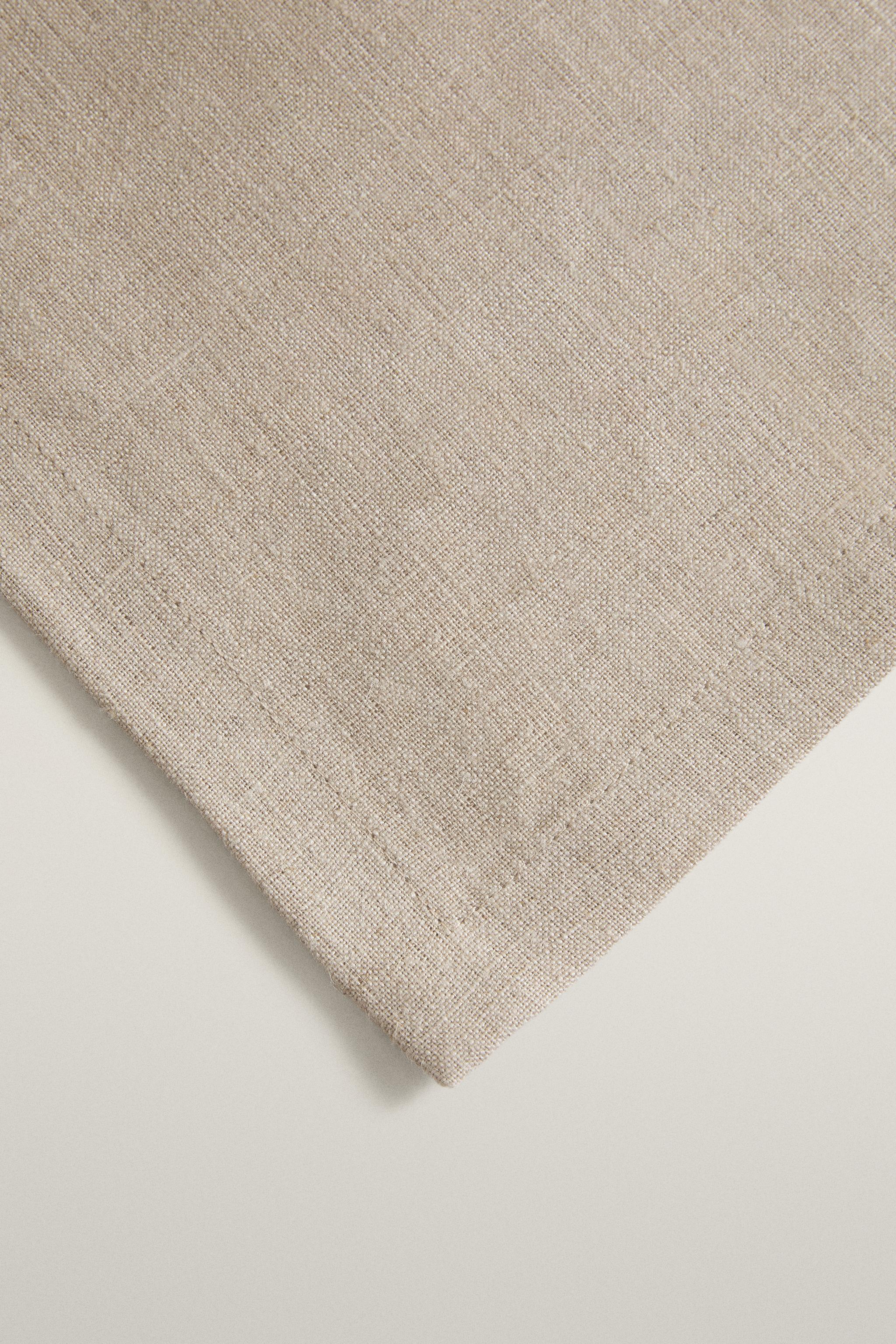 PLAIN LINEN TABLECLOTH