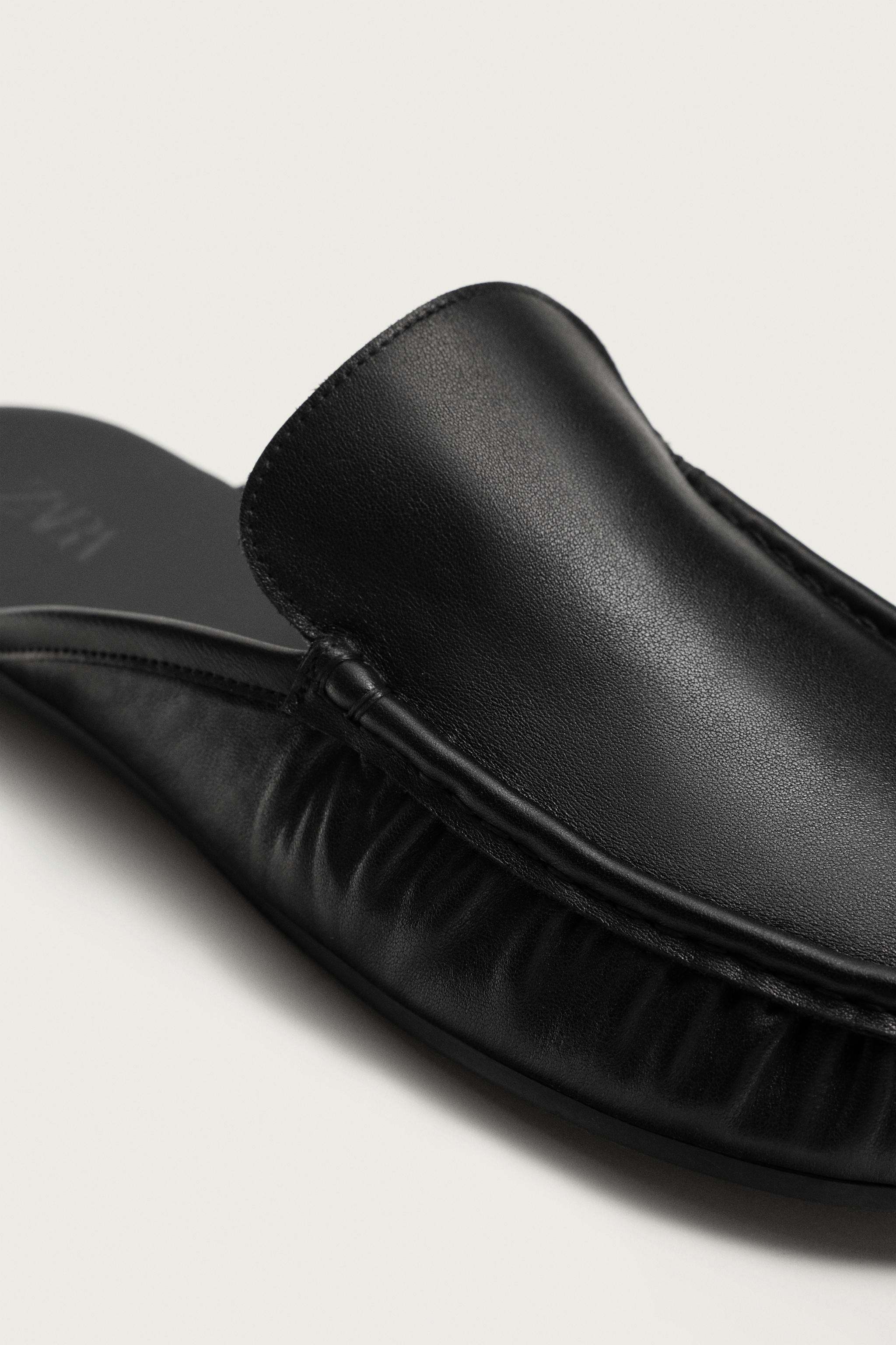 LEATHER MULE LOAFERS