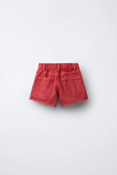 SHORT EN JEAN DÉCHIRÉ - Rouge de Zara - Image 1