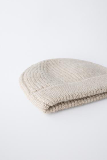 BASIC STRICKMÜTZE - Sandfarben von Zara