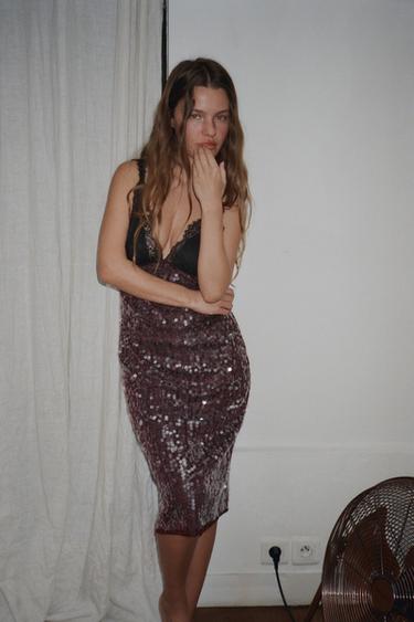 CONTRASTING SEQUIN AND LACE MIDI DRESS - Red / Black by Zara