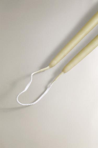 BOUGIE DÉCORATIVE ALLONGÉE MATE - Beige de Zara - Image 2