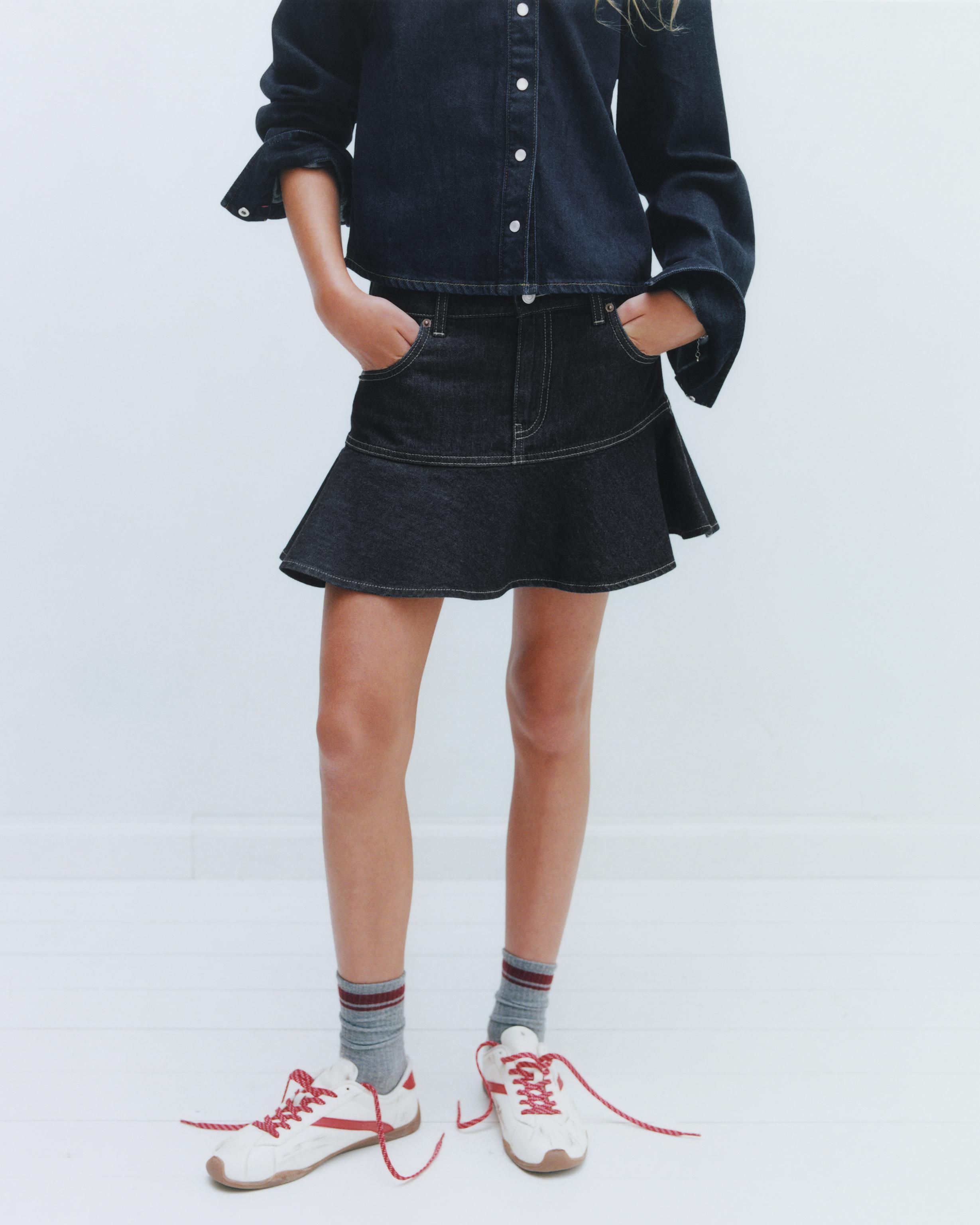 RUFFLED DENIM SKIRT — Blue