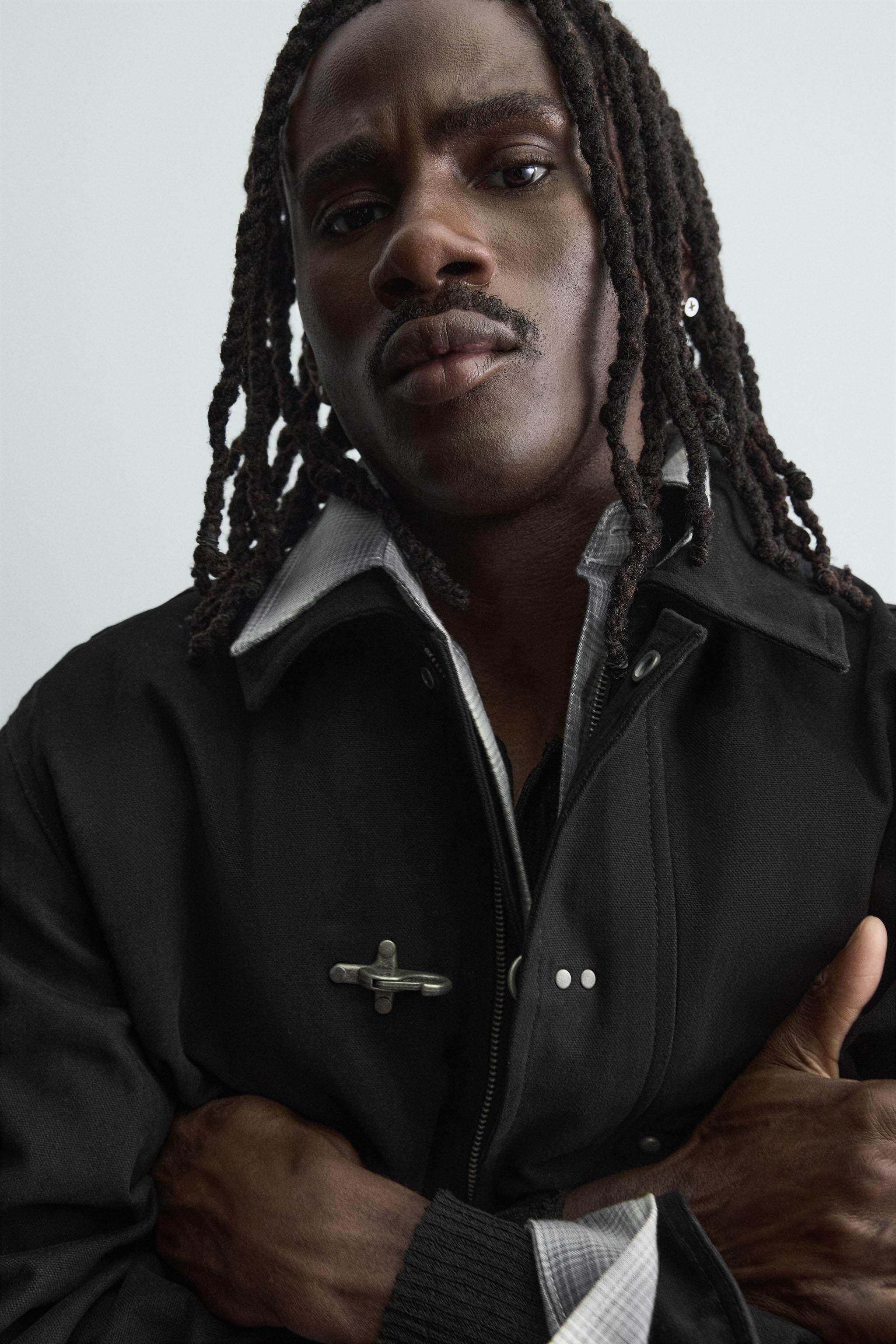 BLOUSON COUPE DÉCONTRACTÉE AVEC BRANDEBOURGS