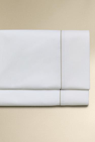 FLAT SHEET WITH PIQUÉ PIPING - رمادي الخاص بـ Zara