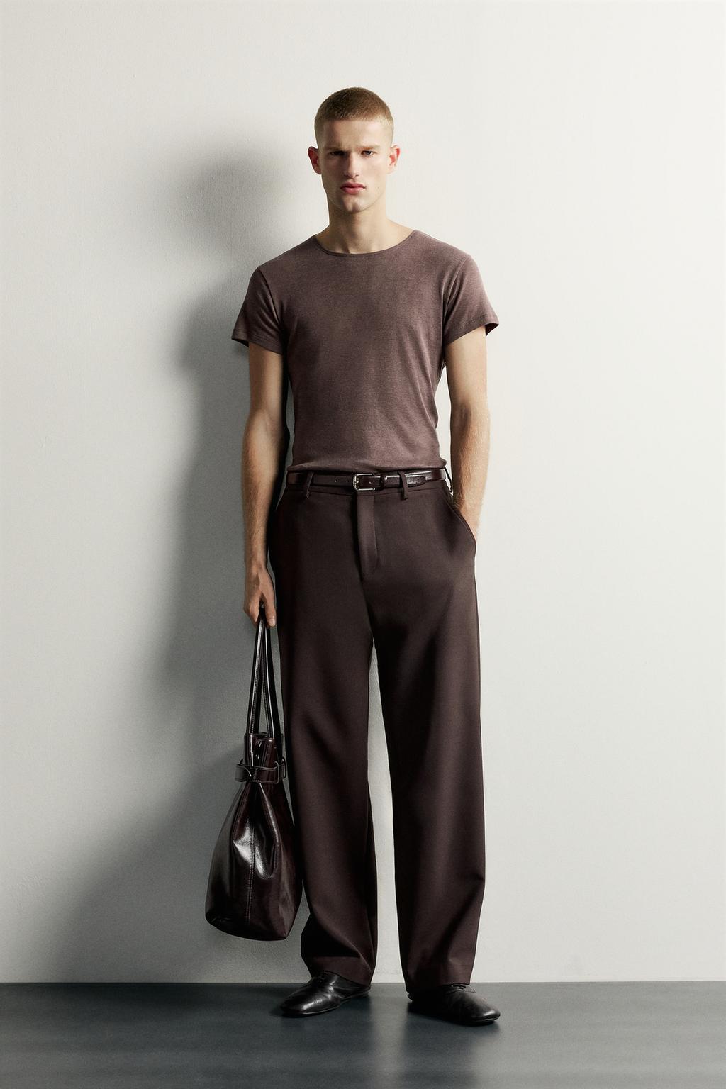 LIGHTWEIGHT SLIM FIT T-SHIRT