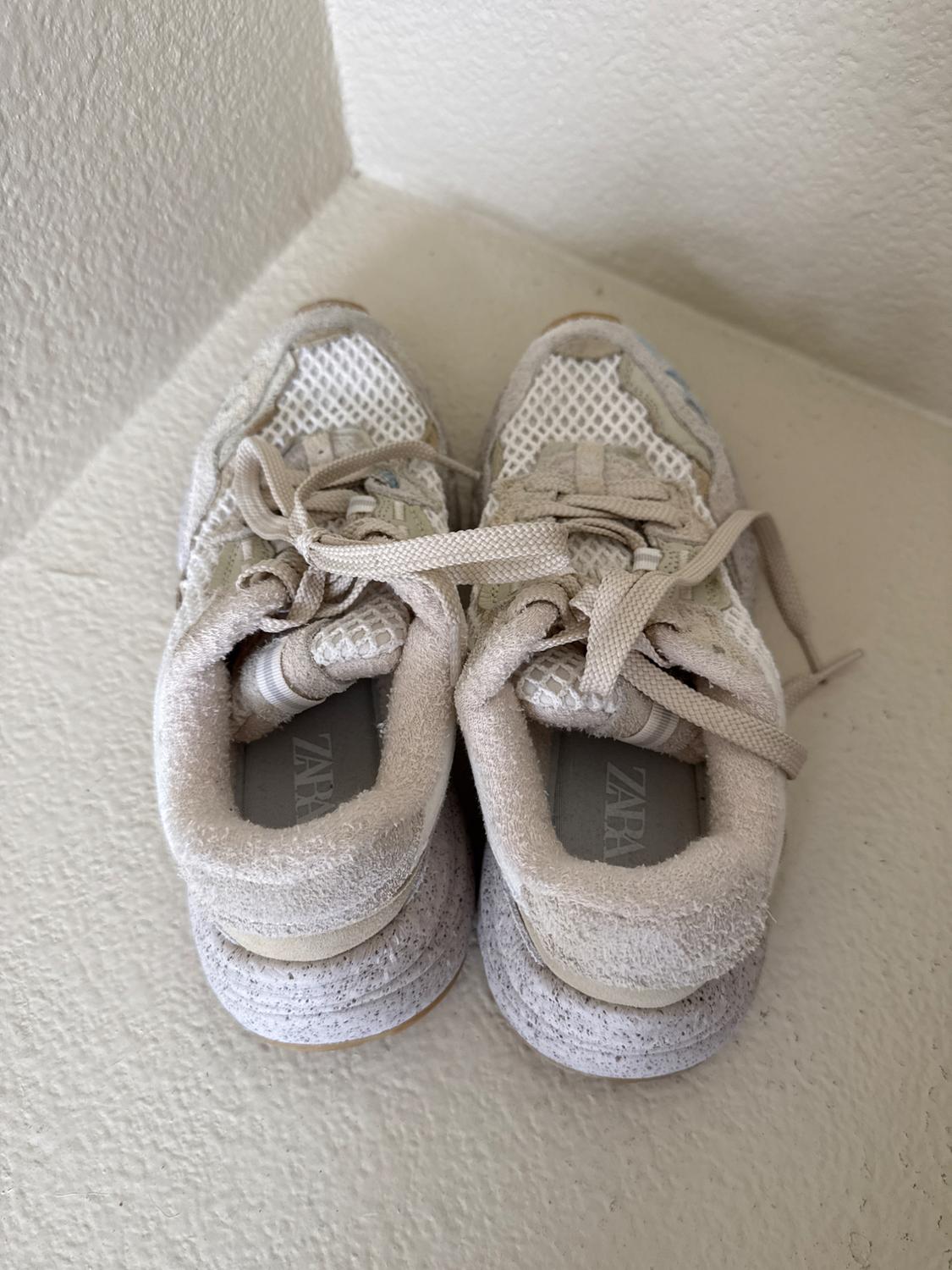 RECYCLED MATERIAL MADE SNEAKERS - Image 3