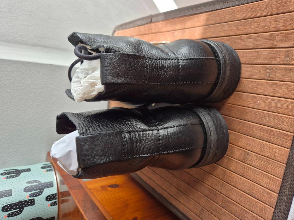 LIMITED EDITION LEATHER LACE-UP BOOTS - Image 3