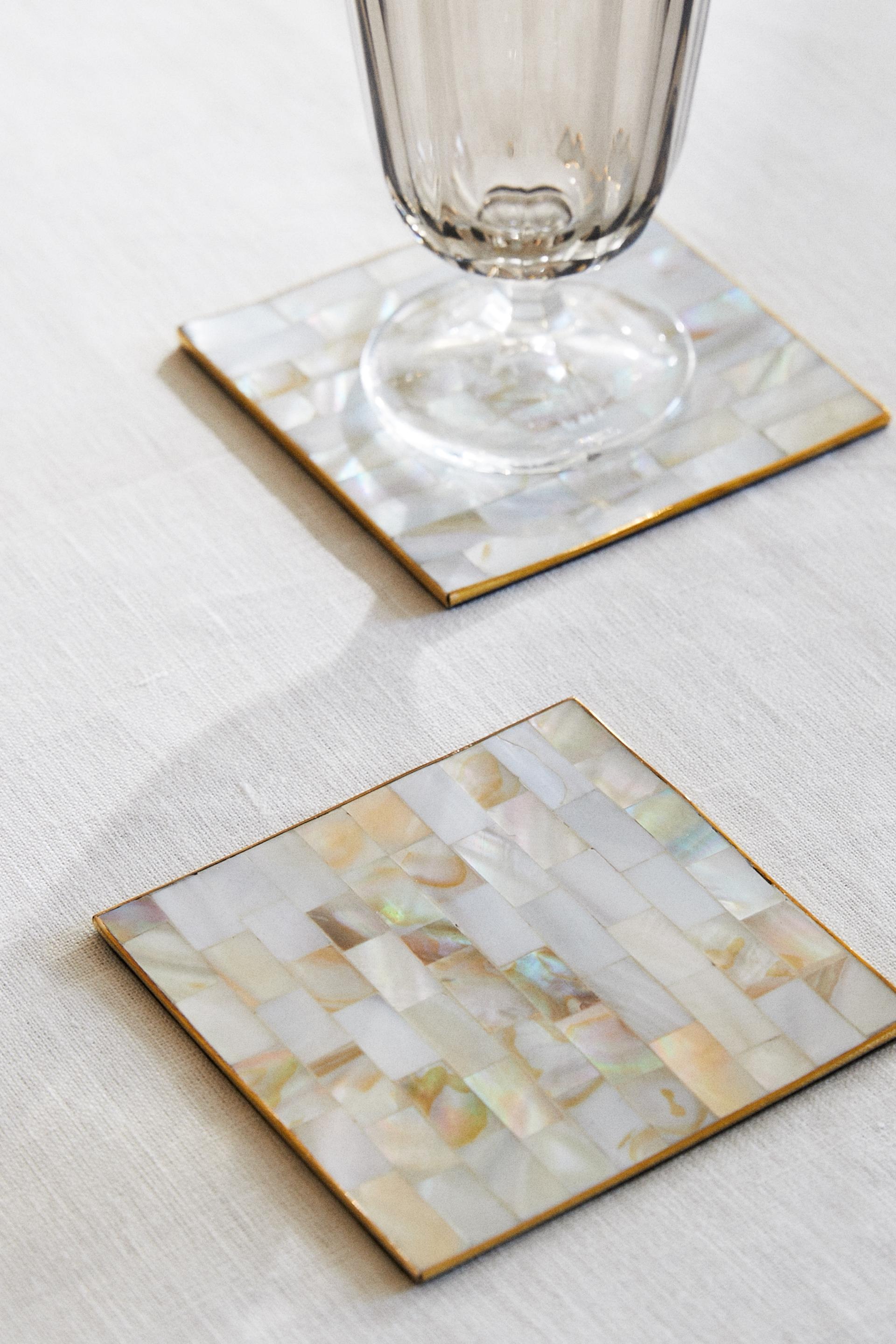 MOTHER-OF-PEARL COASTERS (PACK OF 4) - Golden