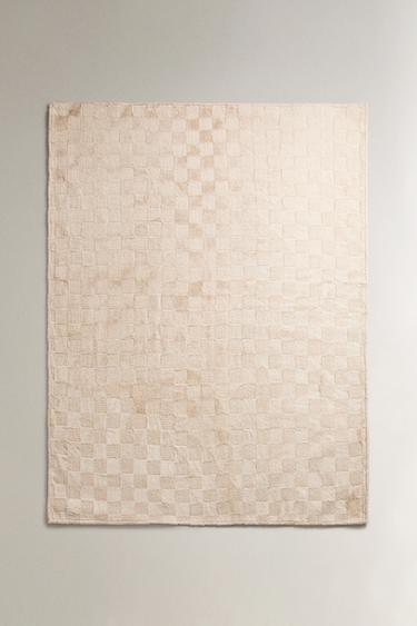 PLAID FOURRURE CARREAUX - Beige de Zara - Image 0